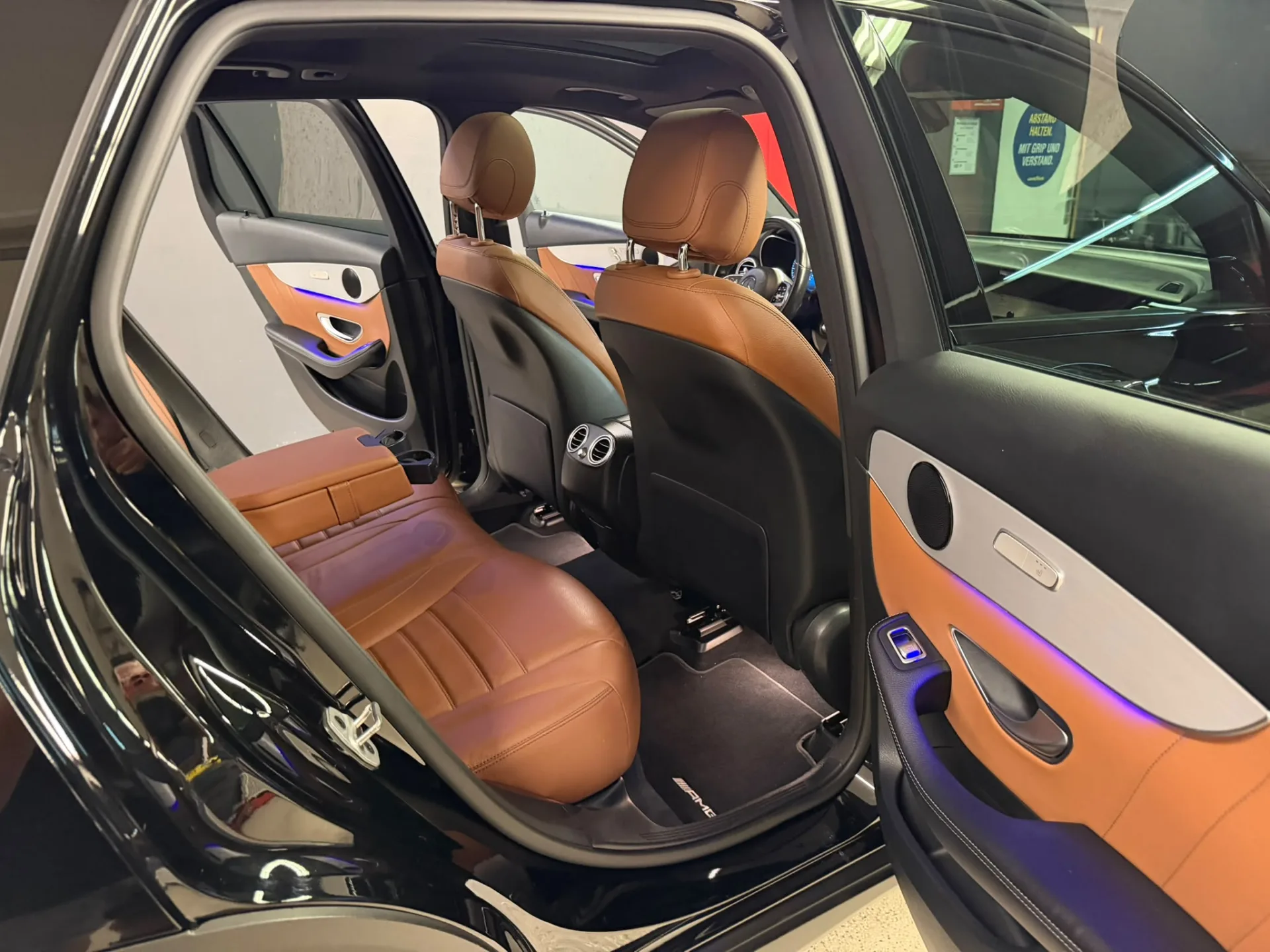 CarMakeUp